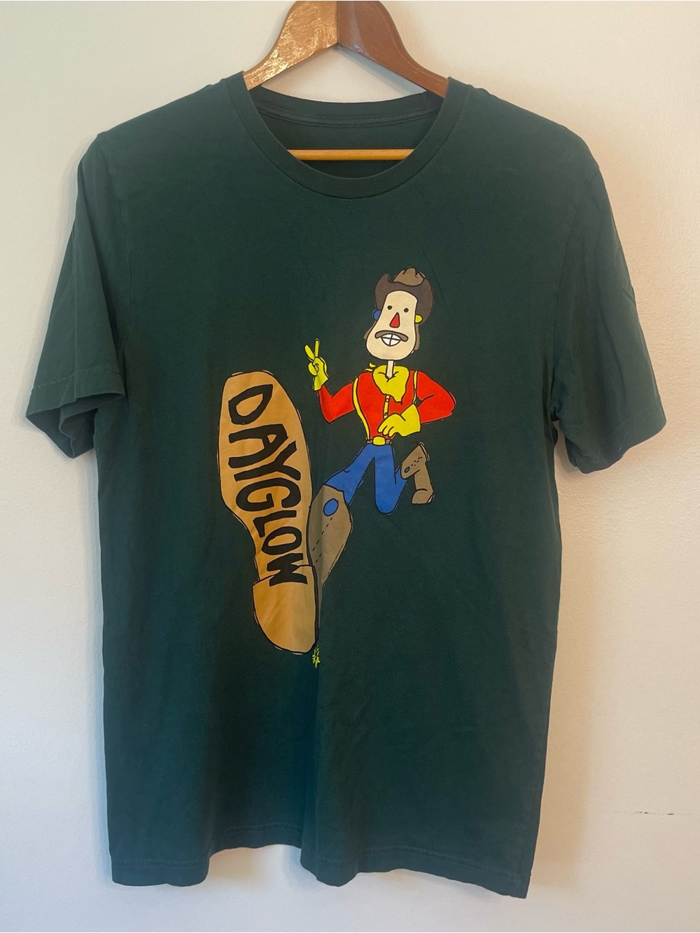 Dayglow Cowboy graphic tshirt dark green L